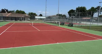 Tennis Courts Bourg