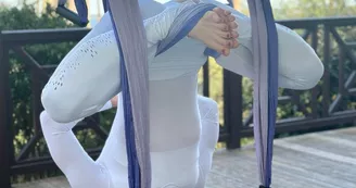 Maria Zavarina Yoga aérien 2