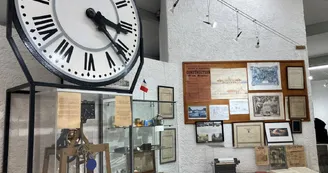 Museé des traditions interieur pendule